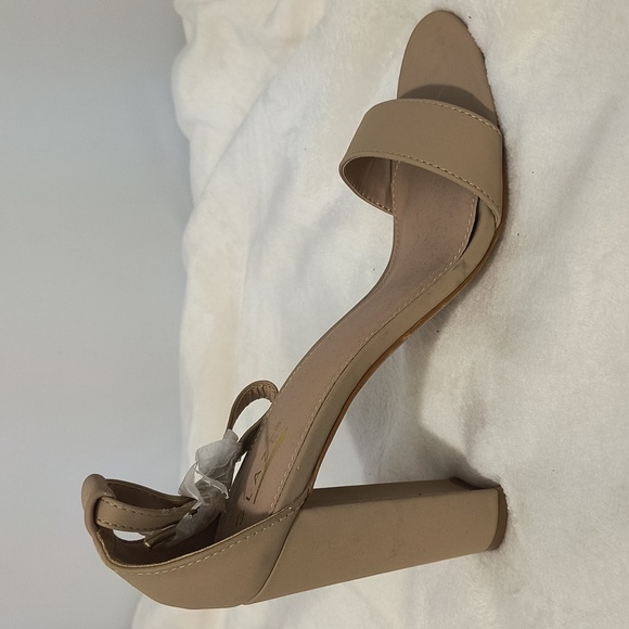 Glaze Nude Beige Block Y2K Chunky Ankle Strap Heels - Picture 5 of 10